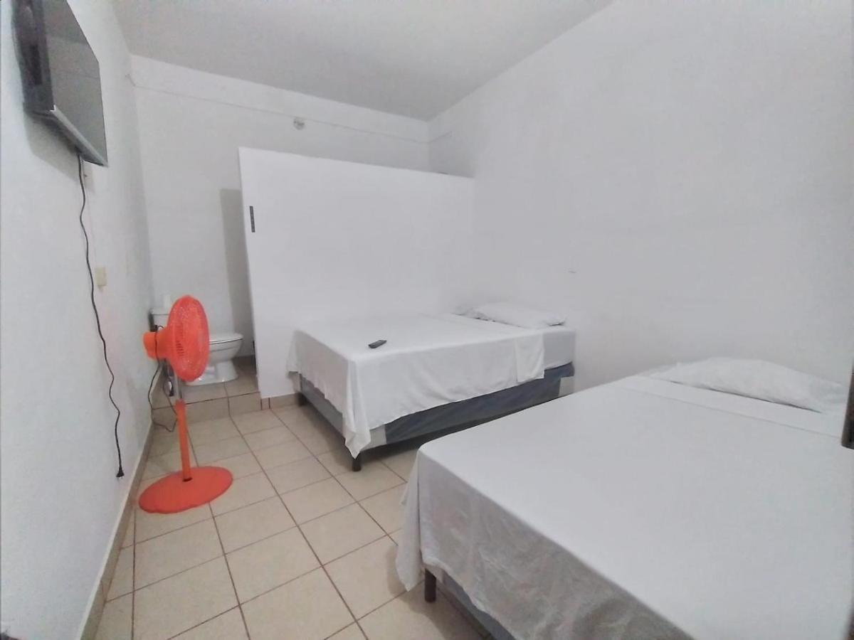 Hotel Villa Aurora فلوريس المظهر الخارجي الصورة